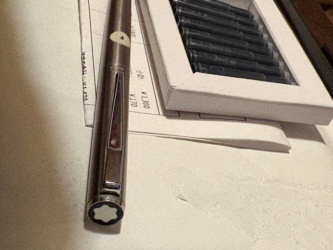 MONTBLANC シルバー万年筆 インクカートリッジ付き