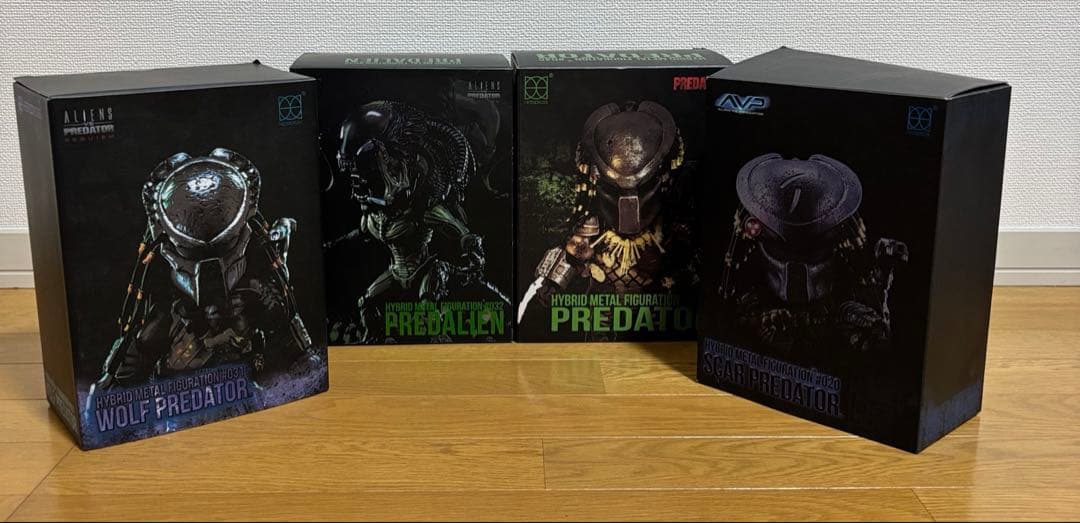 hottoys ハイブリッドメタルフィギュレーション　プレデター　4種類