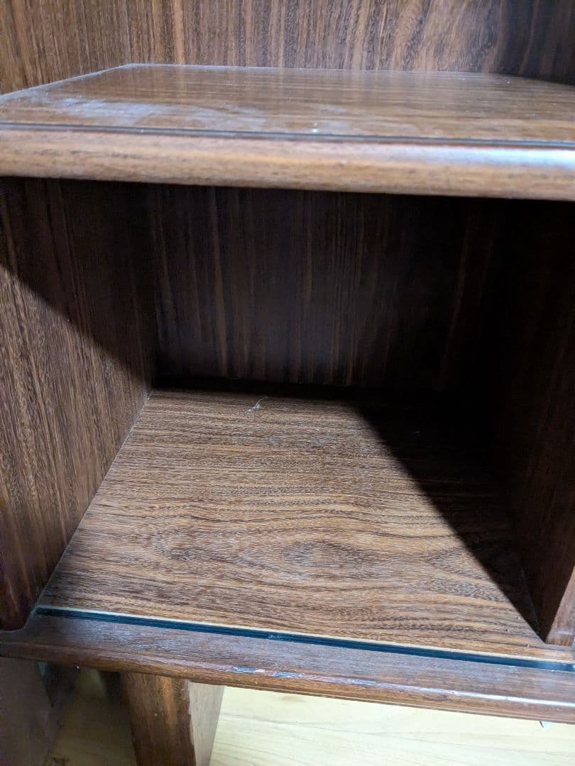 【中古美品】昭和レトロ　木製キャビネット ガラス扉付き　アンティーク