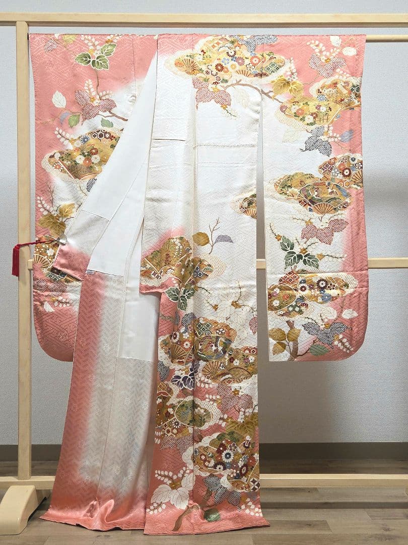 E5 美品 吉澤友禅 吾妻徳穂 吉祥文様 金彩 金駒刺繍 袷 正絹 振袖 着物