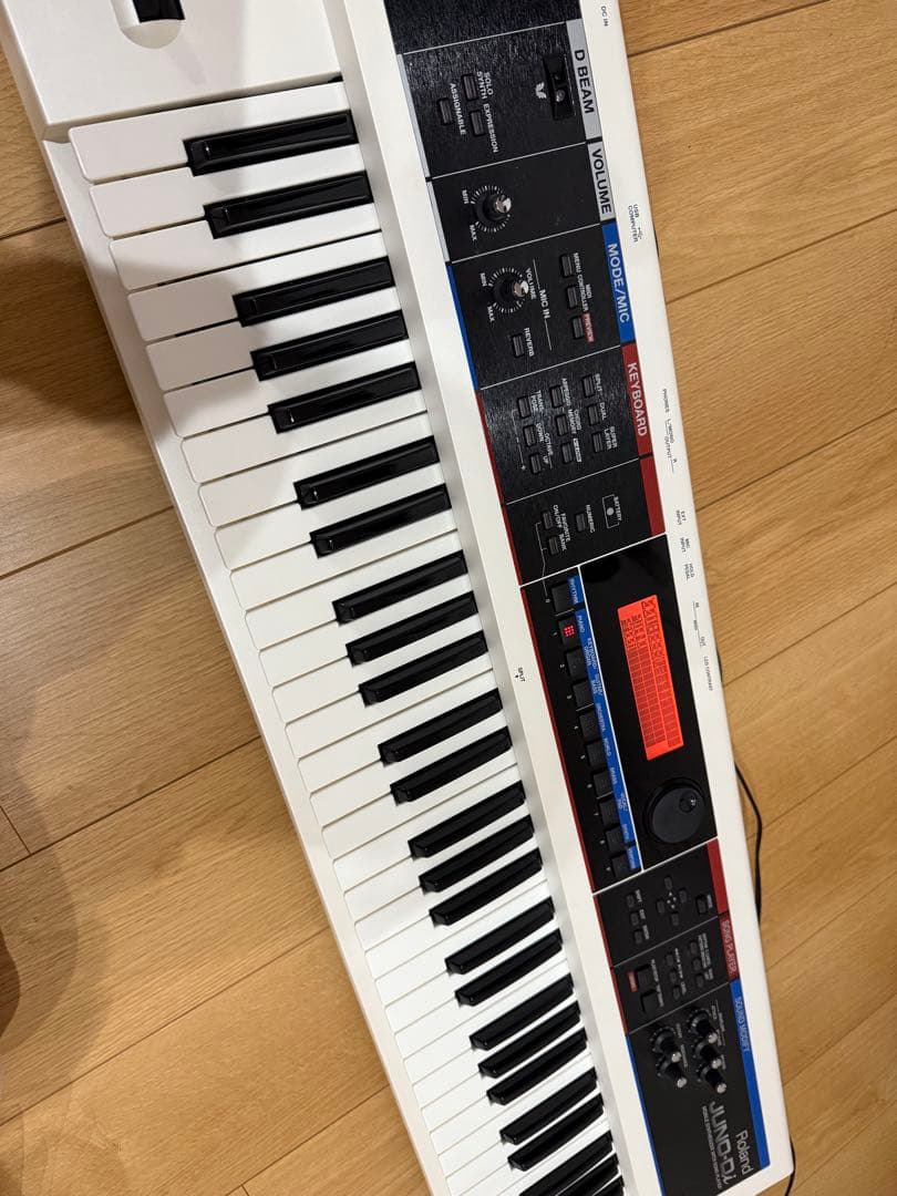 【美品】Roland JUNO-Di ホワイト シンセサイザー