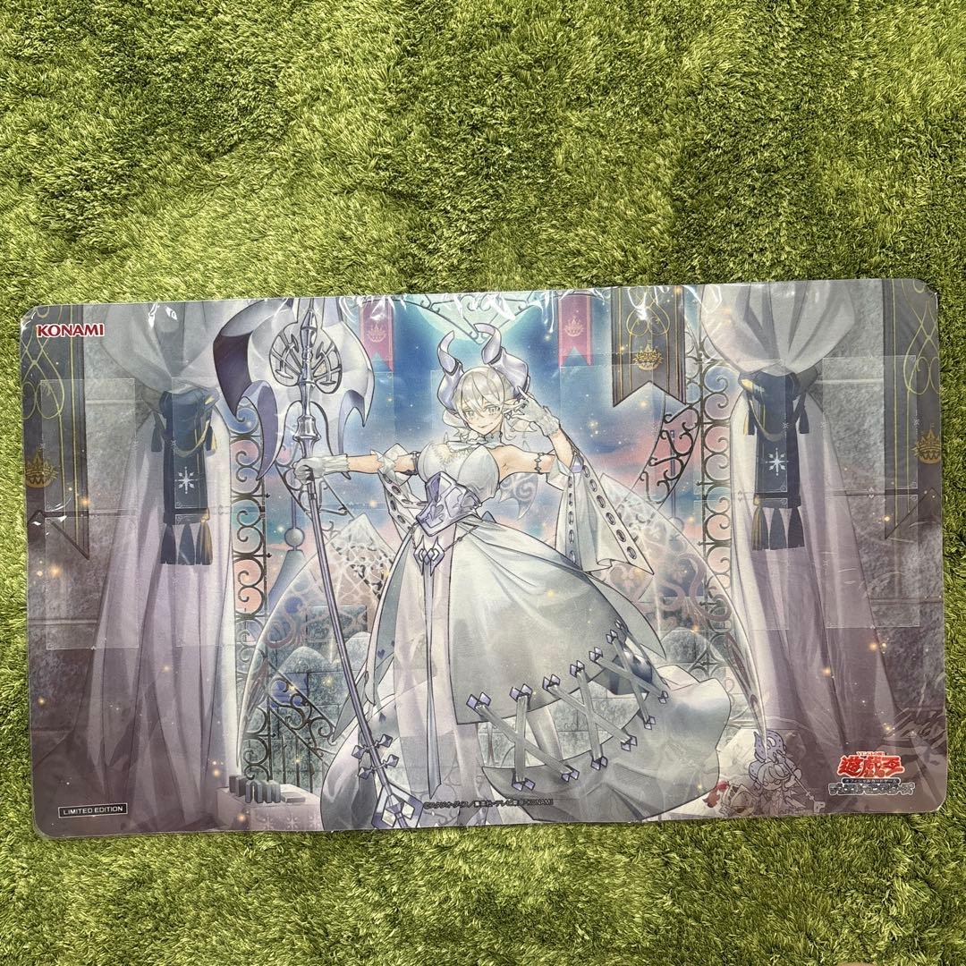 遊戯王　白銀の城のラビュリンス プレイマット