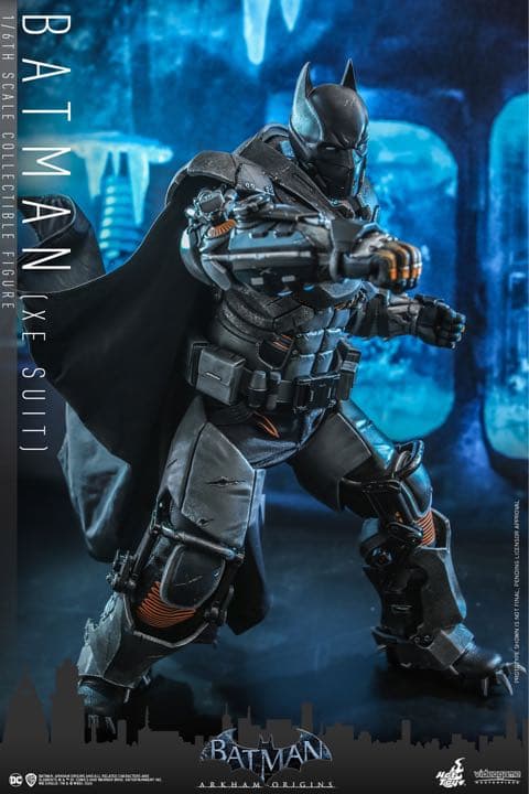 バットマン：アーカム・ビギンズ バットマン（XEスーツ版）ボーナスアクセサリー付