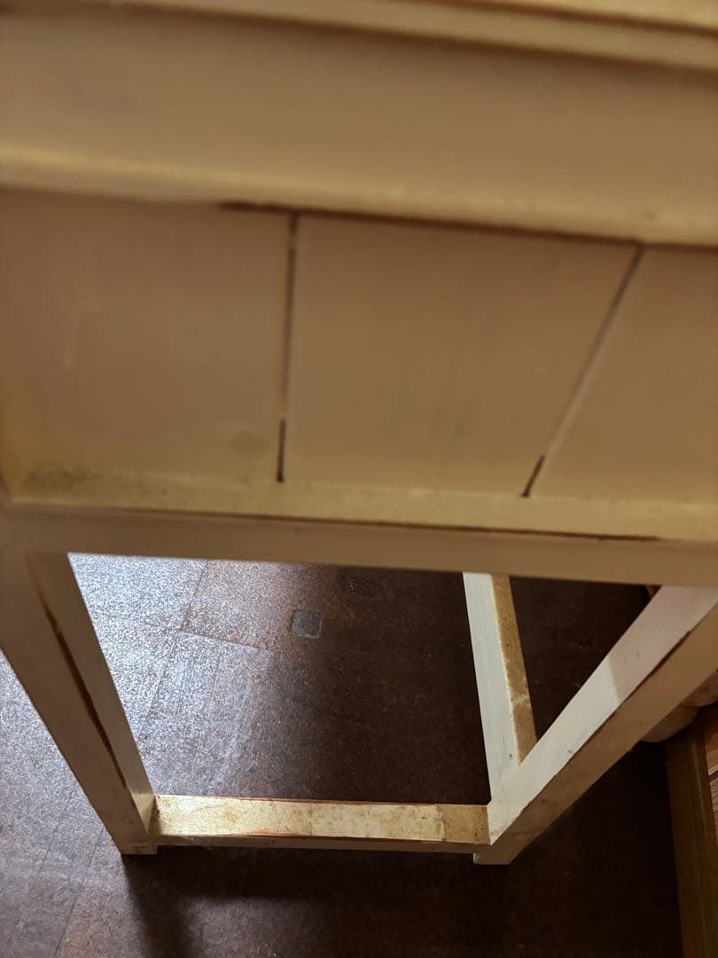 Omi　シャビーホワイトな医療棚風キャビネット