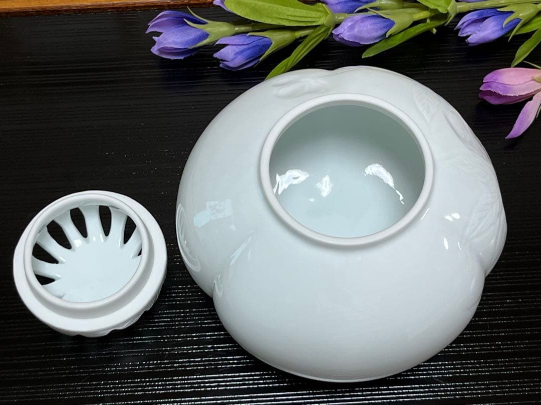 (ト14) 平戸焼 [十五代 中里茂右衛門] 香爐　白磁　茶道具