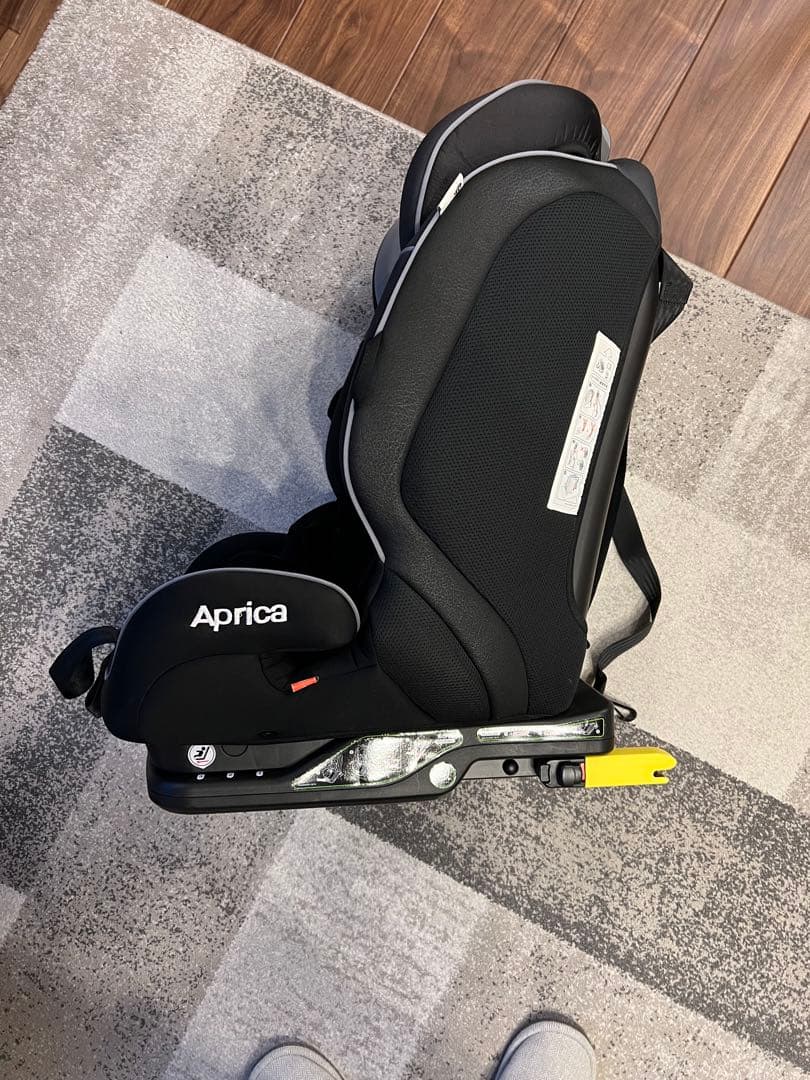 Aprica formfit フォームフィットISOFIX