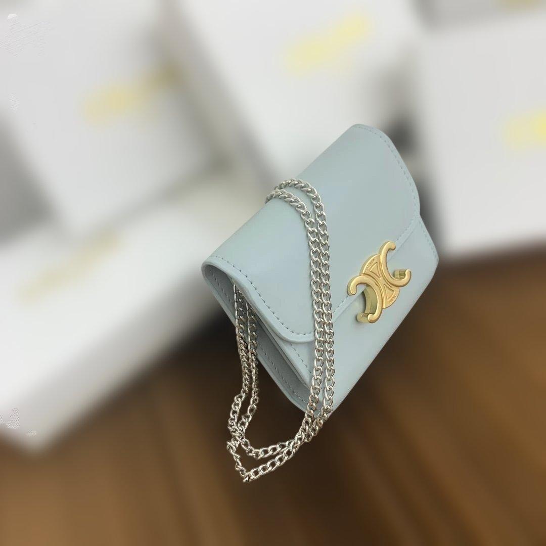 ライトブルー 三つ折り財布