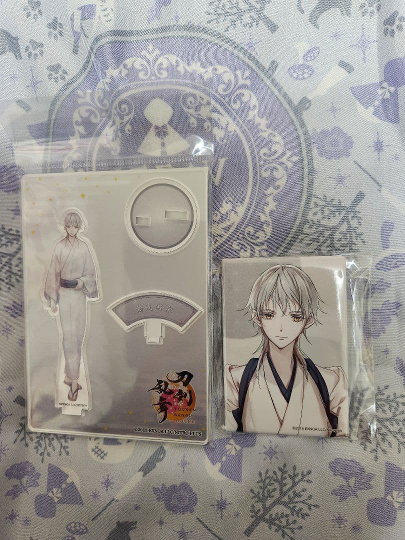 鶴丸国永　刀剣乱舞　スクエア缶バッジ　アクリルフィギュア　アクスタ　軽装　内番