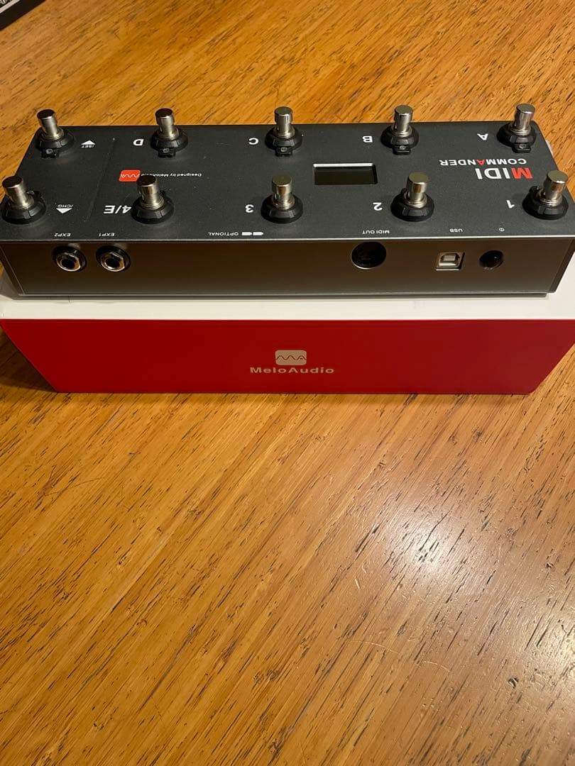 MIDI COMMANDER MIDIコントローラー