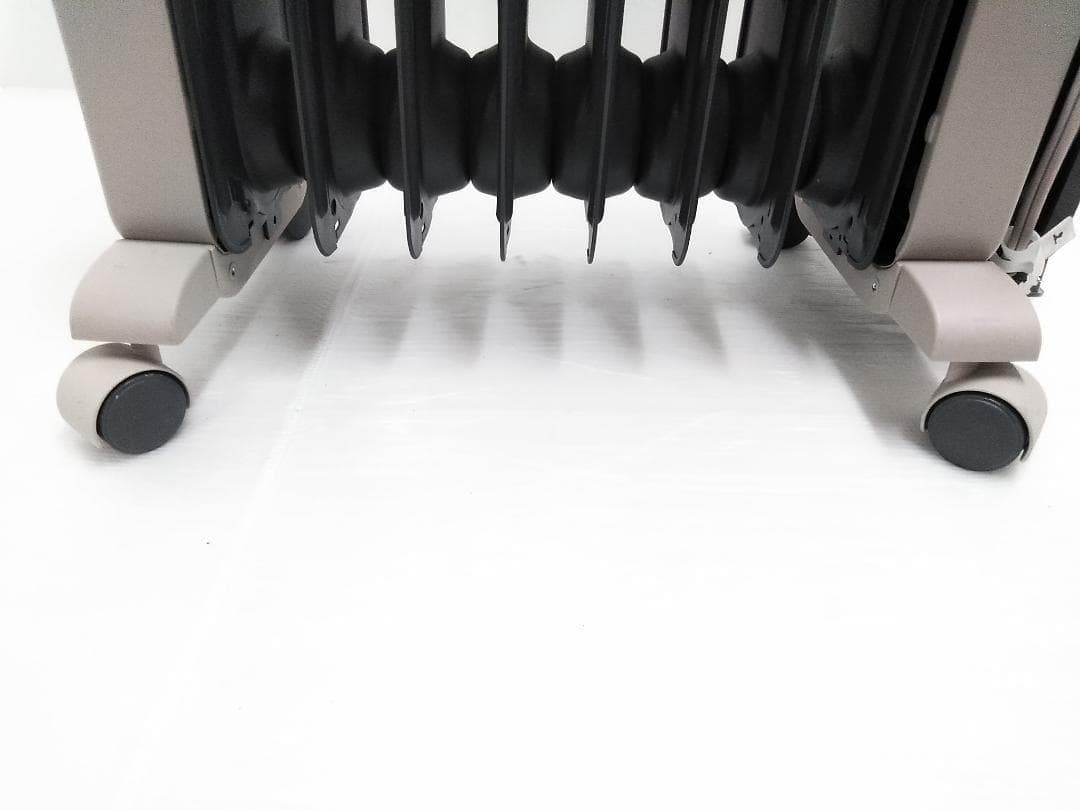 デロンギ　RHJ21F0812-GY　オイルヒーター ヴェルティカルド ★