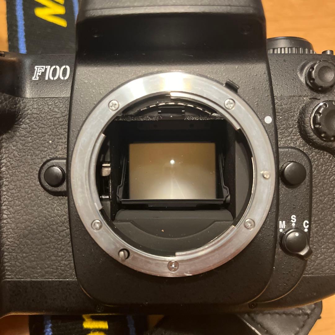 NIKON F100 フィルムカメラ　ジャンク品！