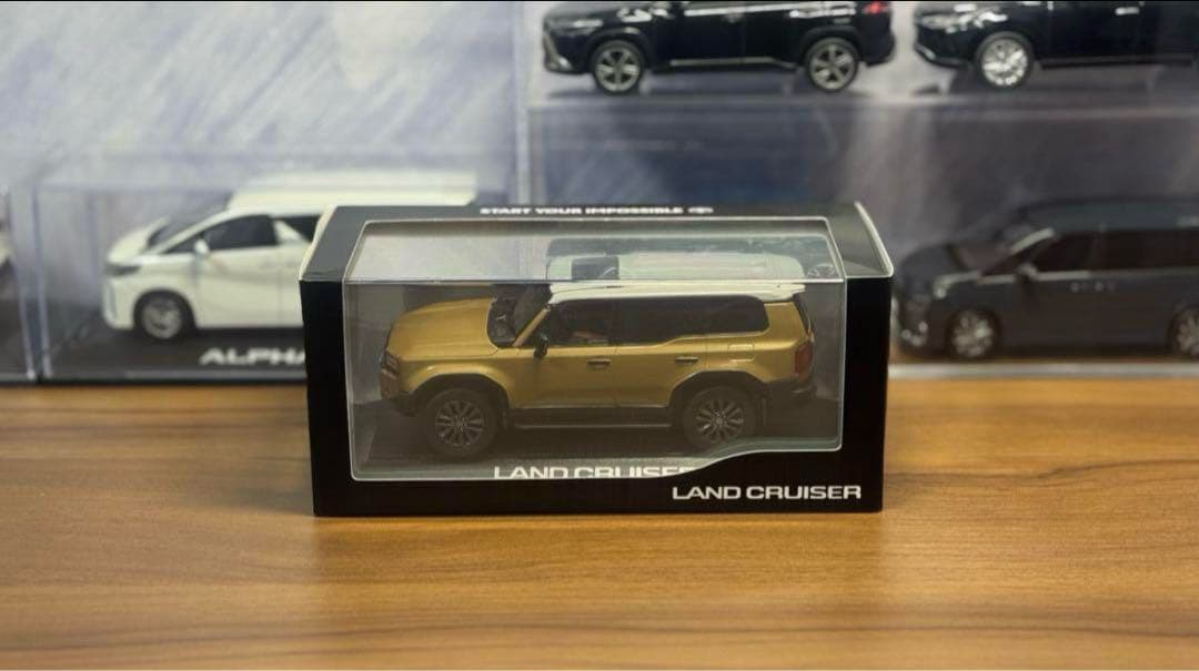 トヨタ　ランドクルーザー　250 カラーサンプル　ミニカー