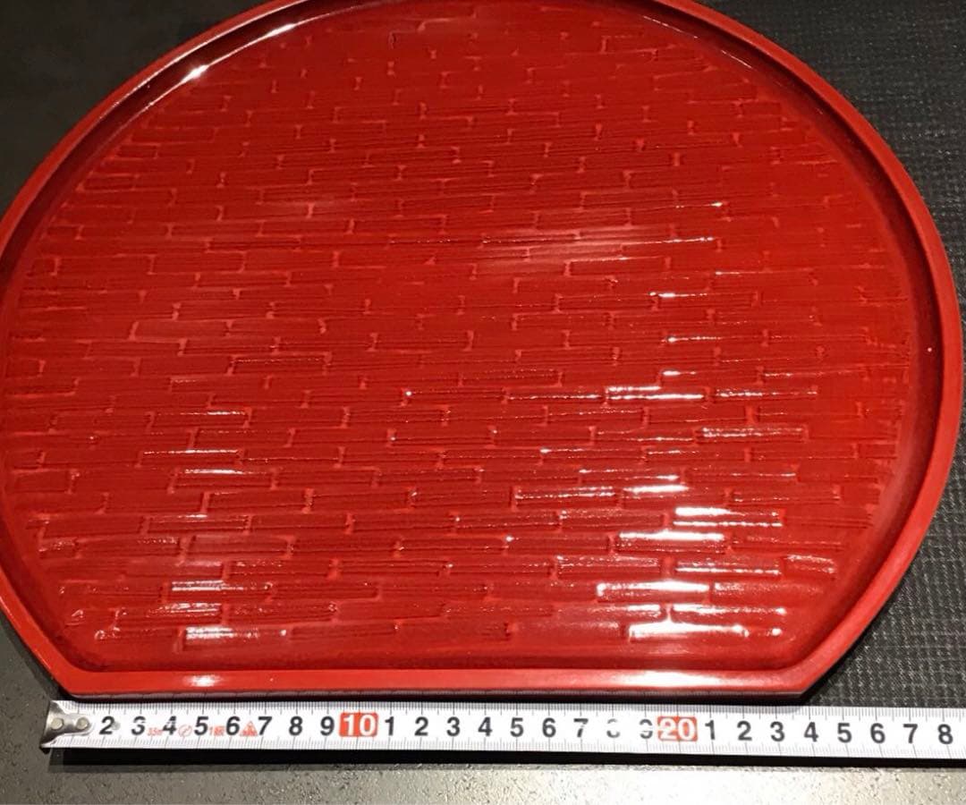 赤い漆器 膳 花柄付き