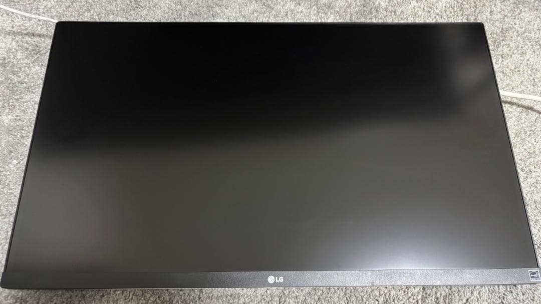 LG ディスプレイ 27UP600-W 27インチ / 4K / IPS非光沢