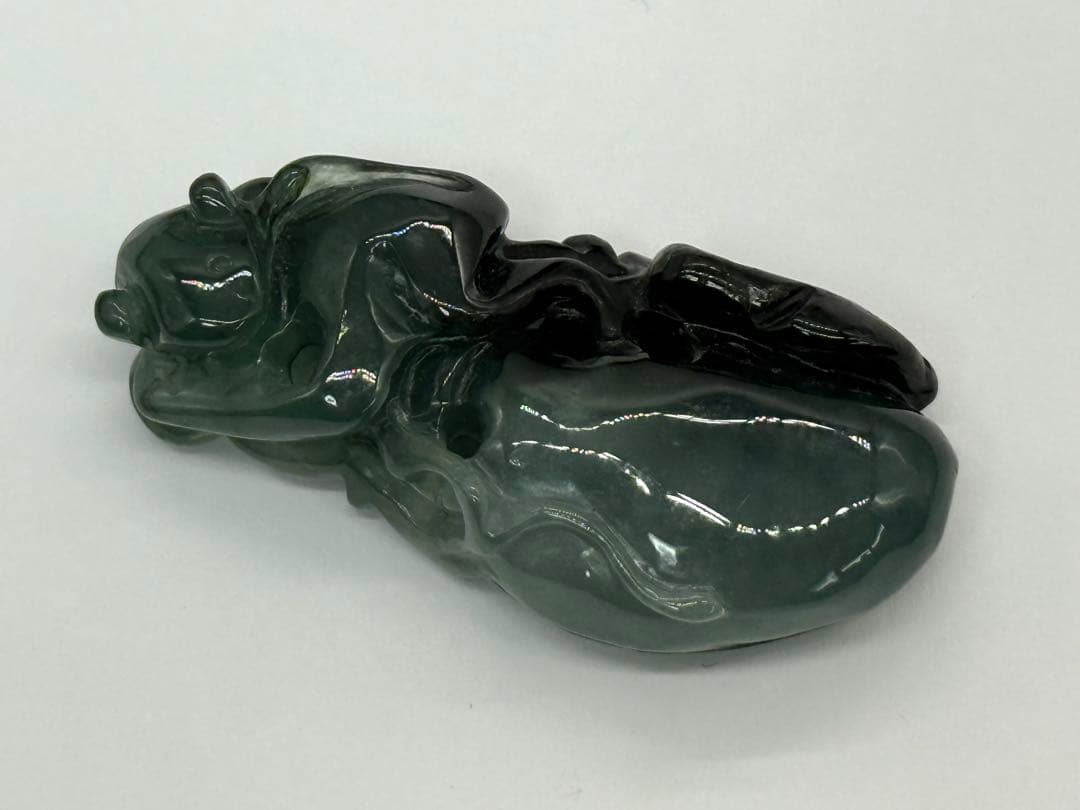 中国　本翡翠　蝙蝠　重さ24g 送料込み250530