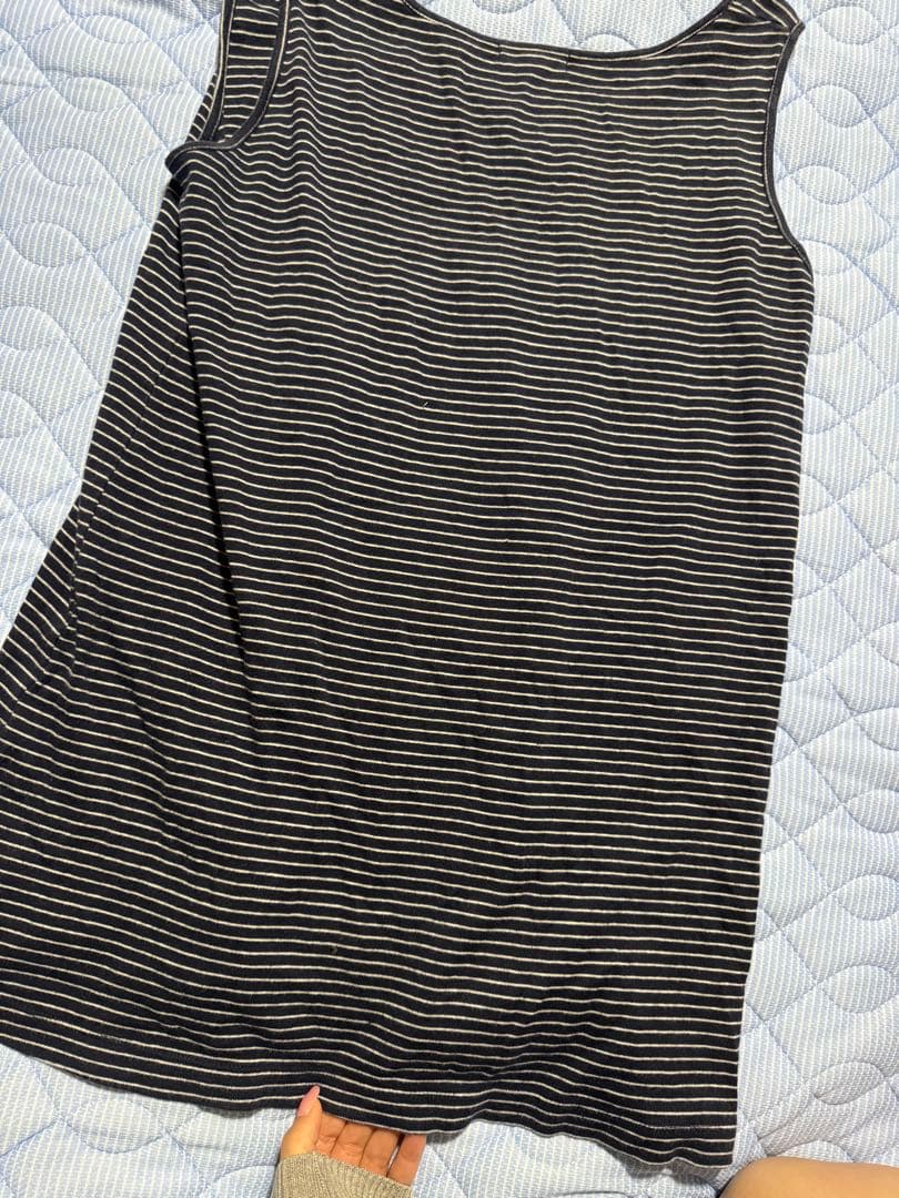 あ*ら様 黒と白のストライプ タンクトップ