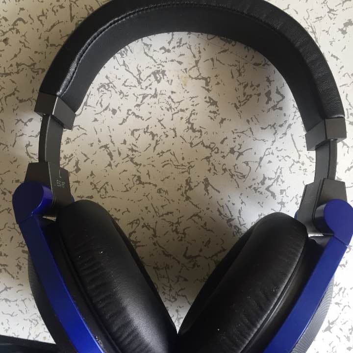 ヘッドホン JBL