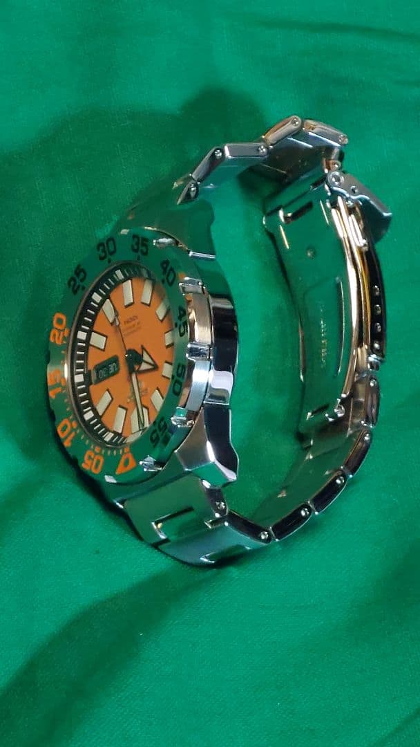 b*n様 SEIKO スポーツ5自動巻き 腕時計 オレンジ 100m防水