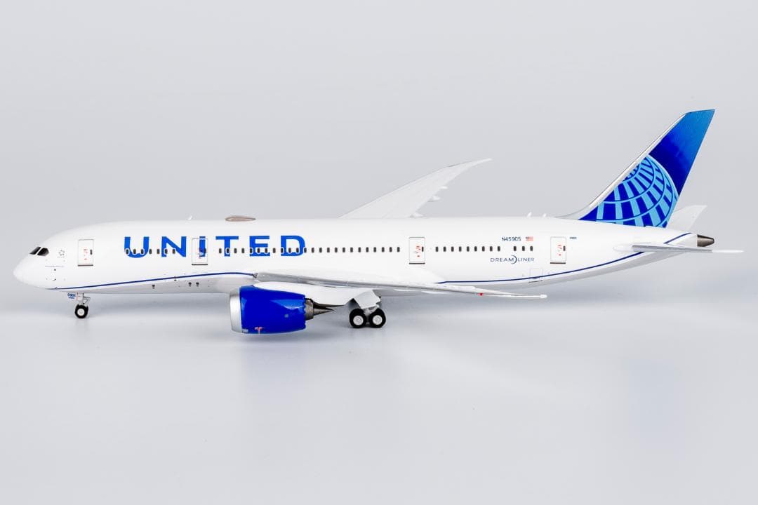 ユナイテッド航空 787-8 ドリームライナー N45905 1/400