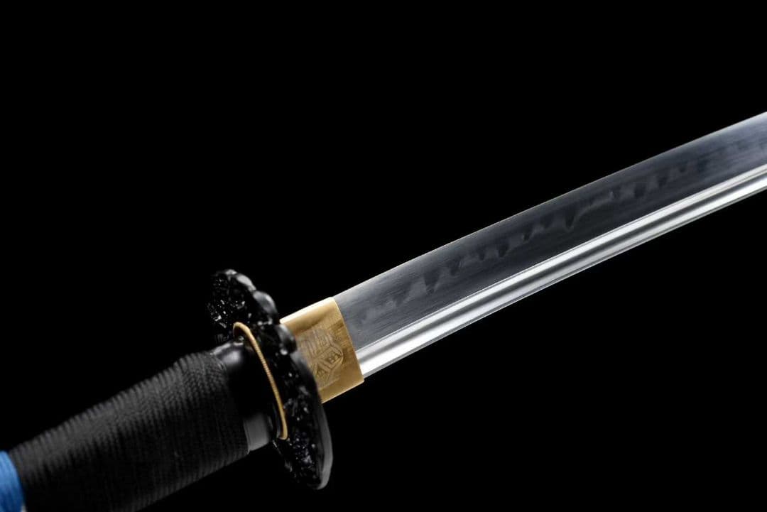 【鬼侍】古兵器 刀装具 日本刀　模造刀 居合刀 武士道 鑑賞用 美術刀 贈り物