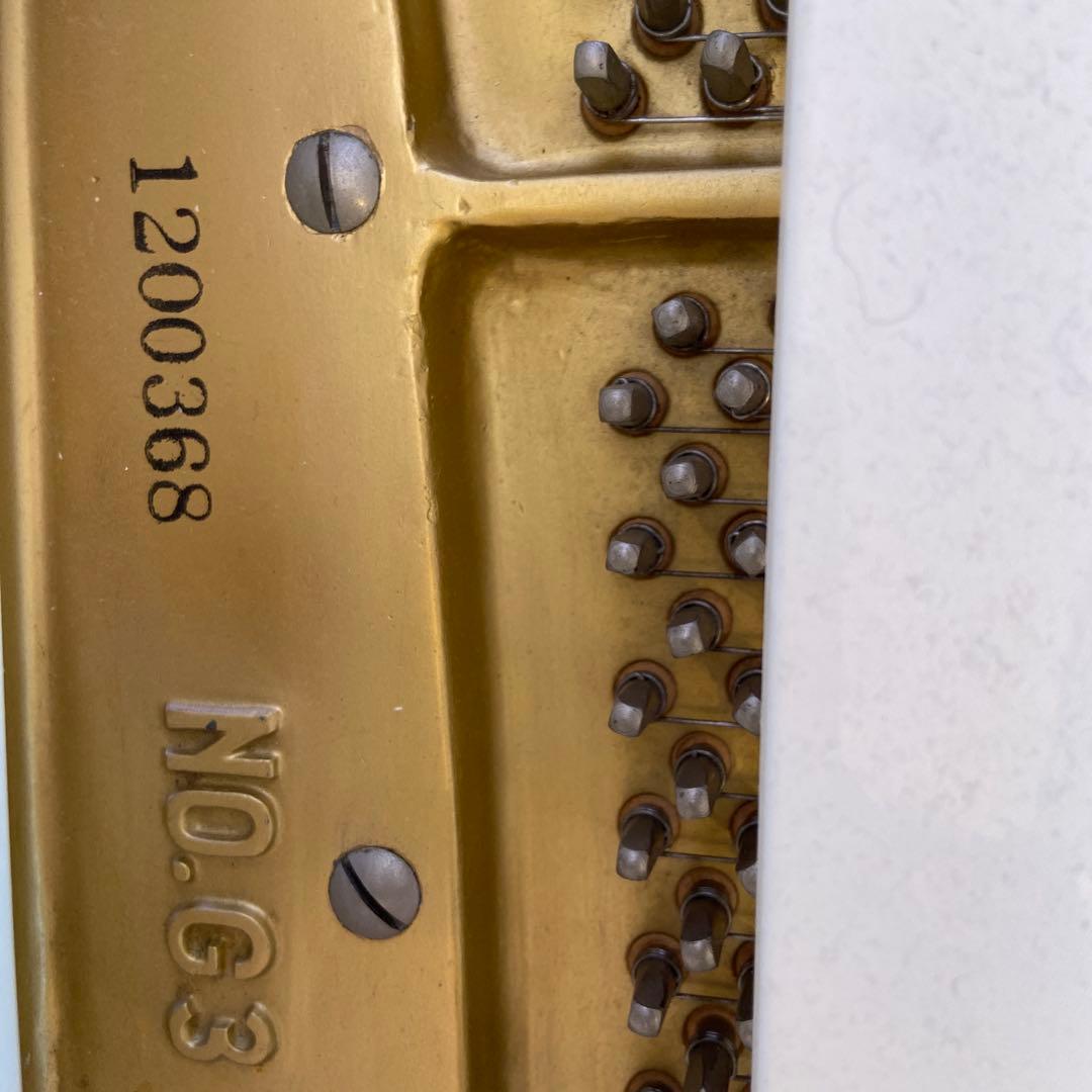 お値下げしました　YAMAHAグランドピアノホワイト88鍵盤　防音パネル付き