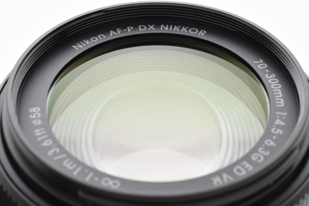 美品 Nikon AF-P 70-300ｍｍ F4.5-6.3 1208