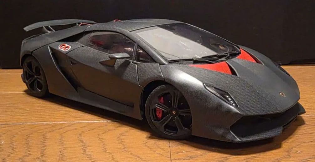 AUTOART ランボルギーニ　セストエレメント(カーボングレー) 1/18