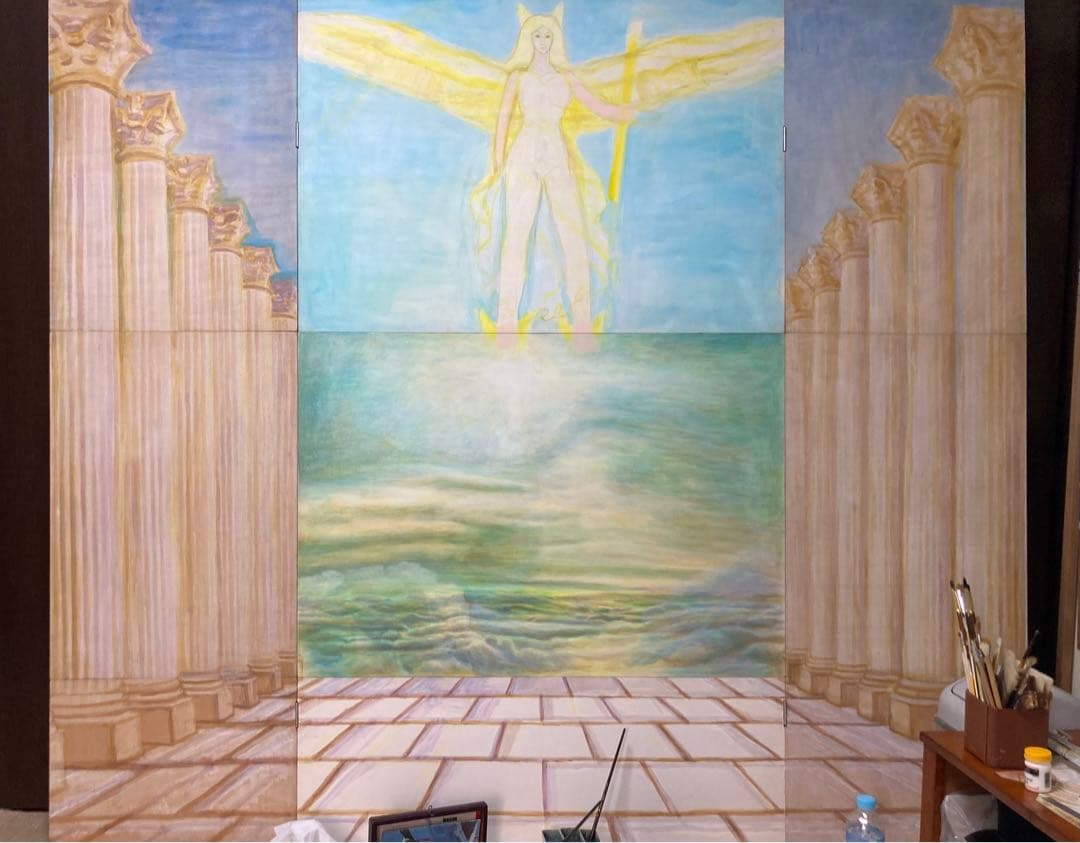 雲海上の光の天使の神殿