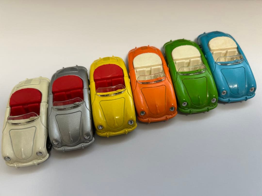 122.トミカF-9-3 ポルシェ356