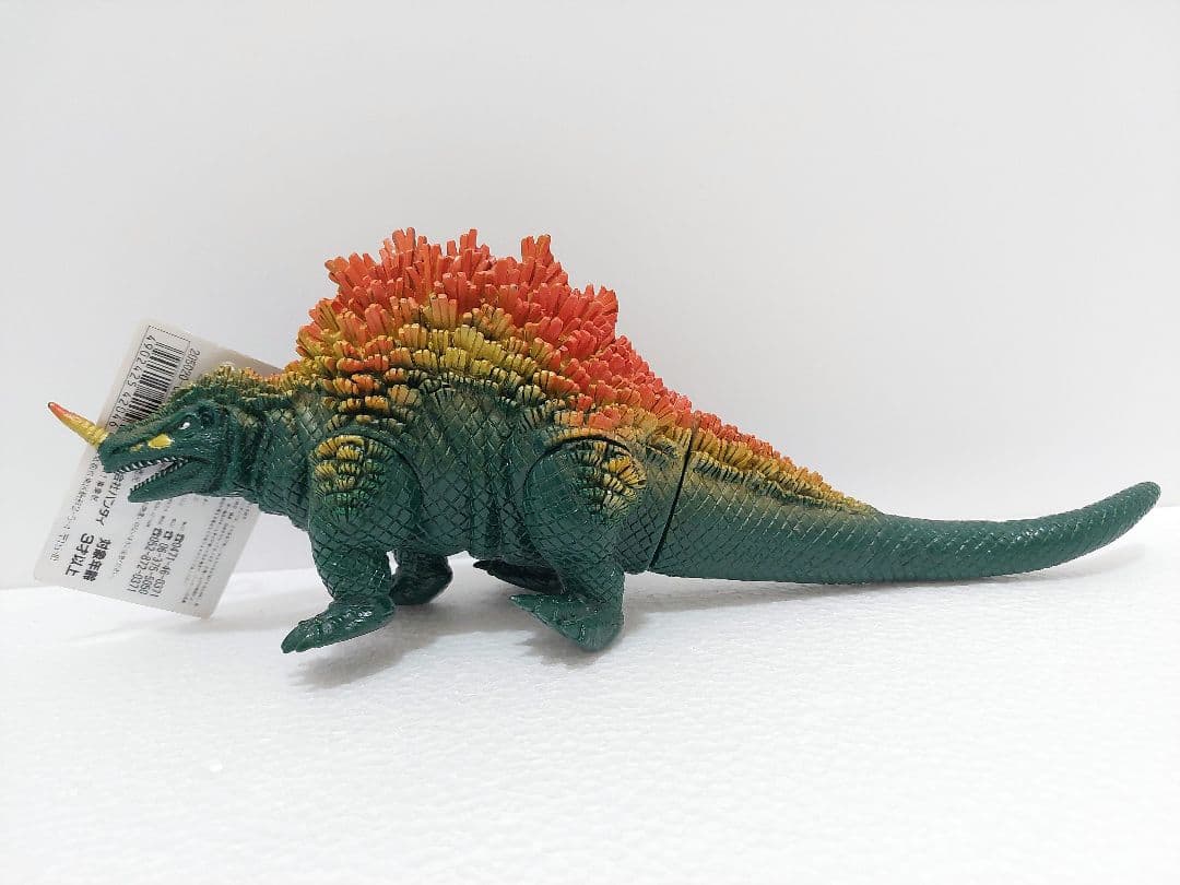 タグ付き　ウルトラマン　パワードザンボラー　ソフビ　パワードモンスターシリーズ