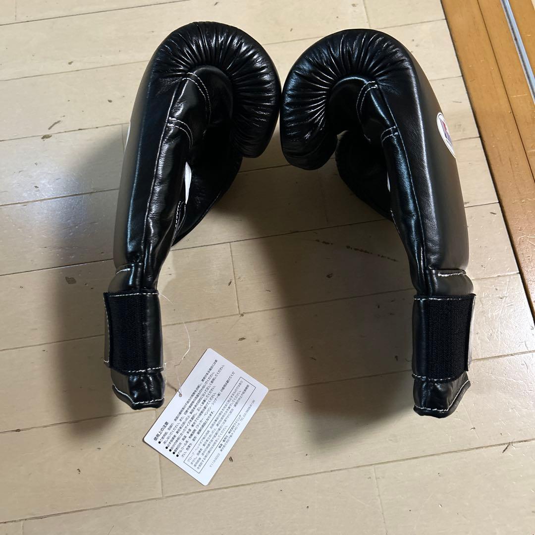 Winning ボクシンググローブ 14 oz 黒