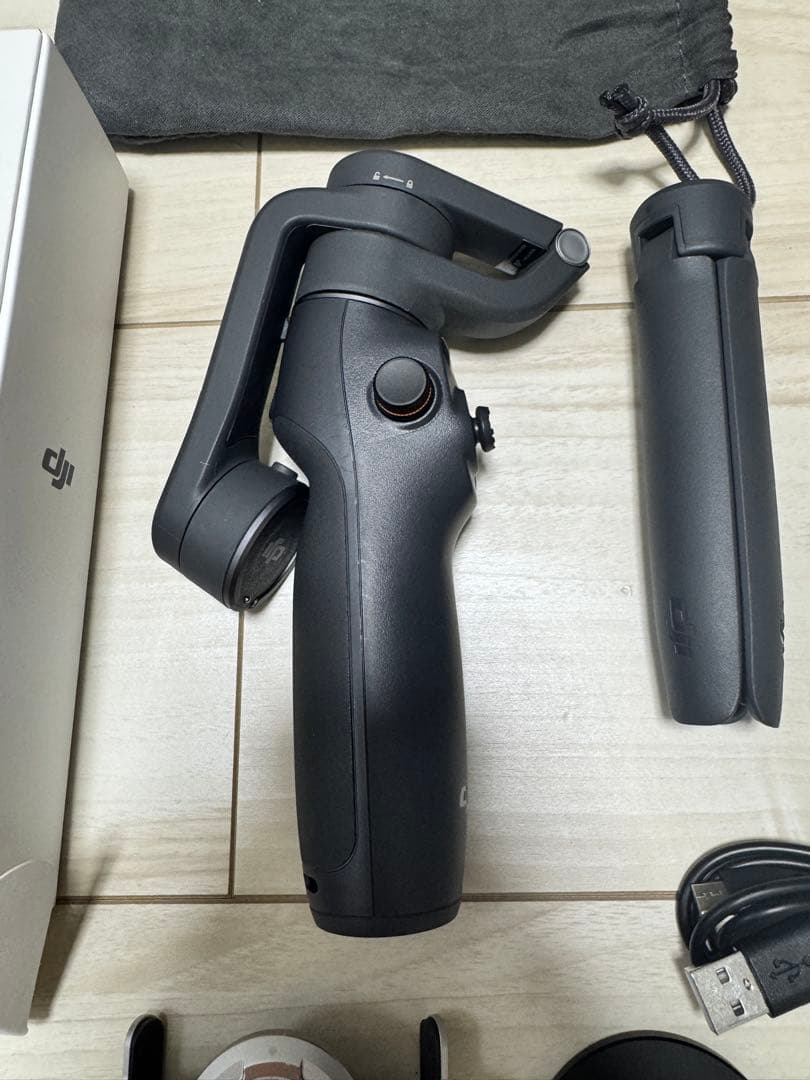 DJI Osmo Mobile 6 スマートフォン用ジンバル