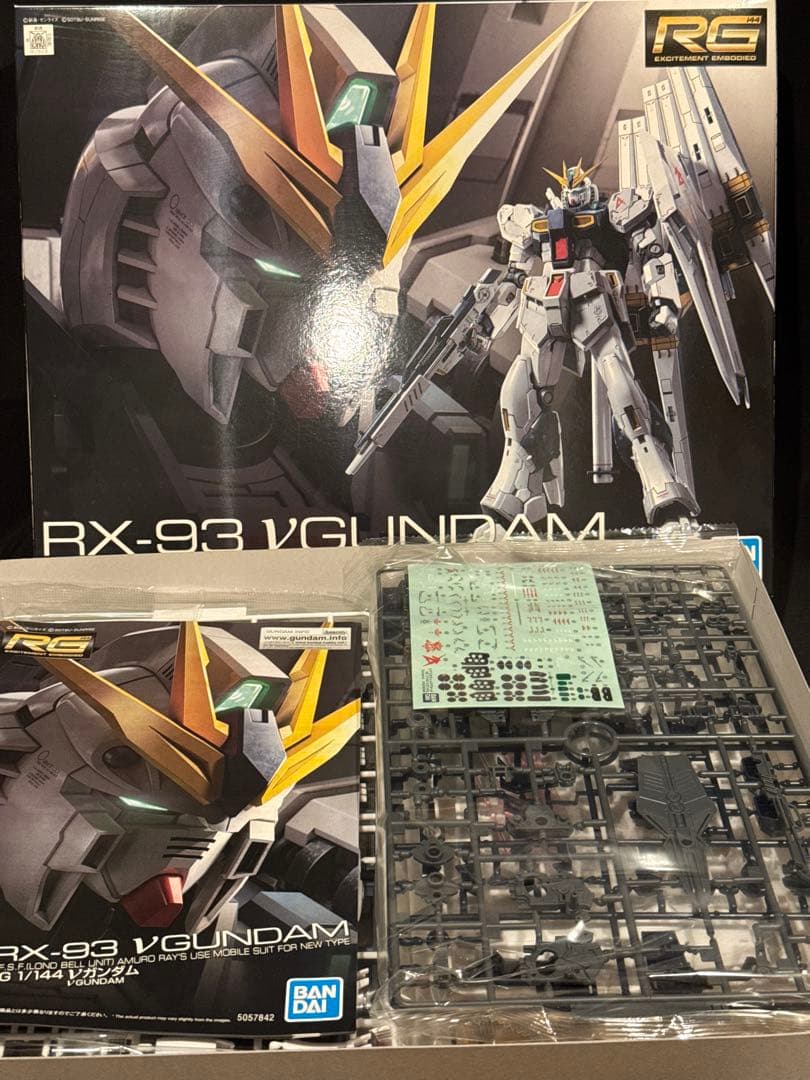 RG Hi-νガンダム　νガンダム　２体セット