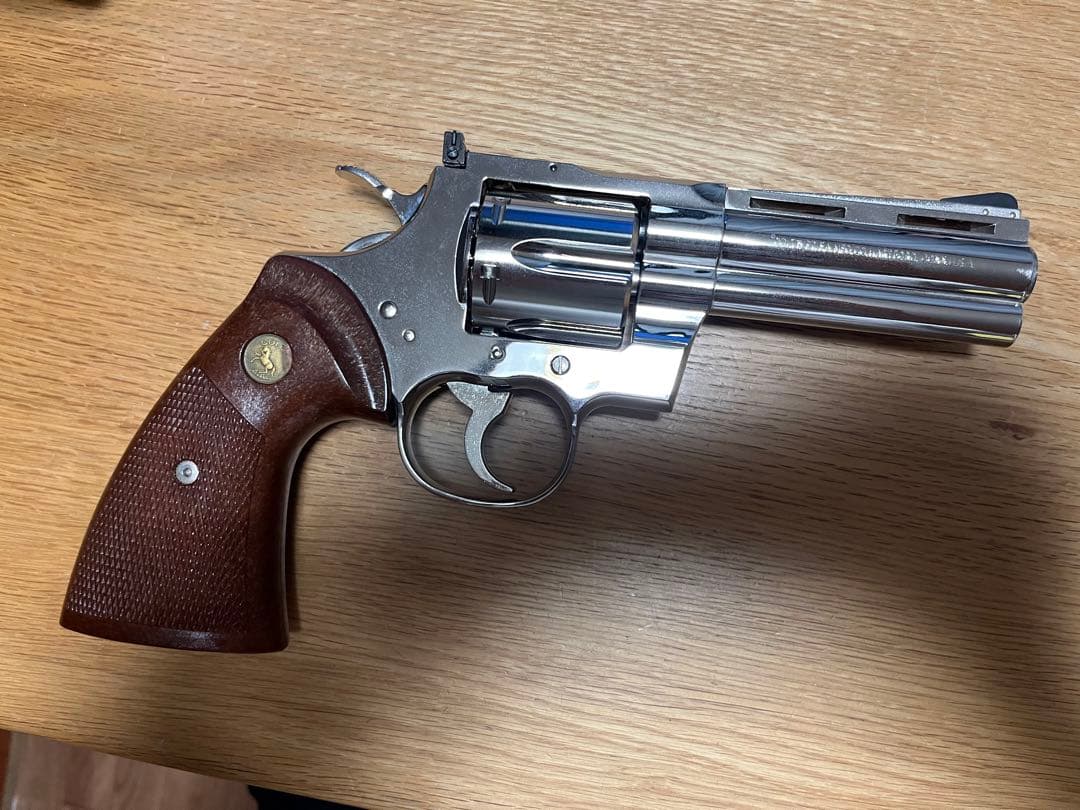 タナカ　コルトパイソン 4インチ　ガスガン　ニッケルフィニッシュ