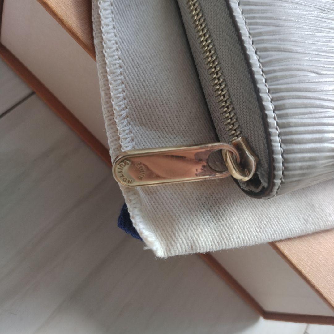 【美品】LOUIS VUITTON ジッピー パース エピ ミニ財布