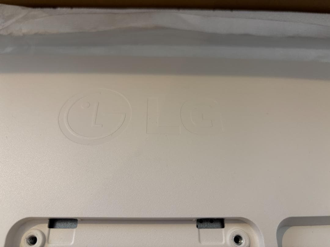 27UP650K-W LG UHD Monitor 4K 27型 モニター2/2