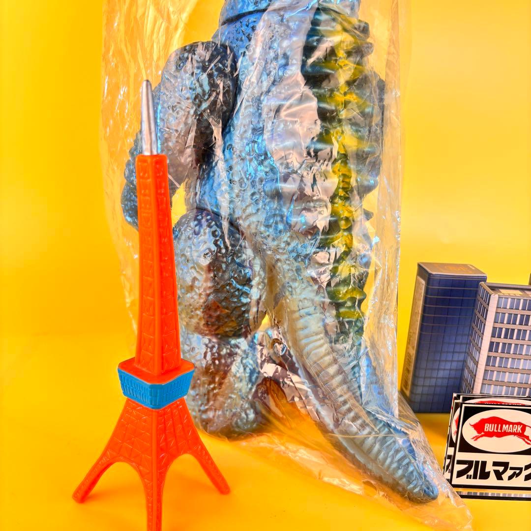 ブルマァク ジャイアント バラゴン 希少 東京タワー付 ミニアクリル板付