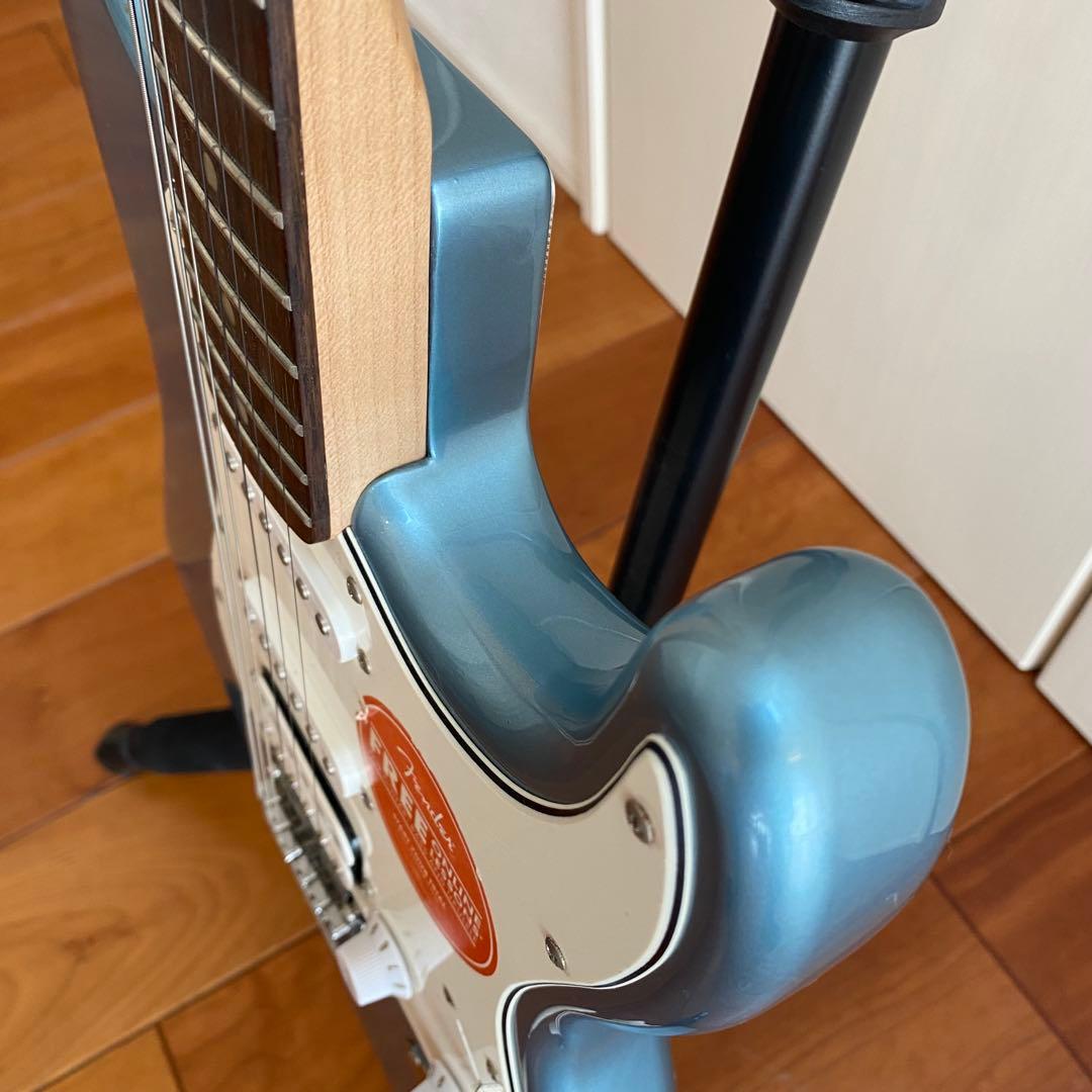Squier Stratocaster ラージヘッド 水色　ライトブルー