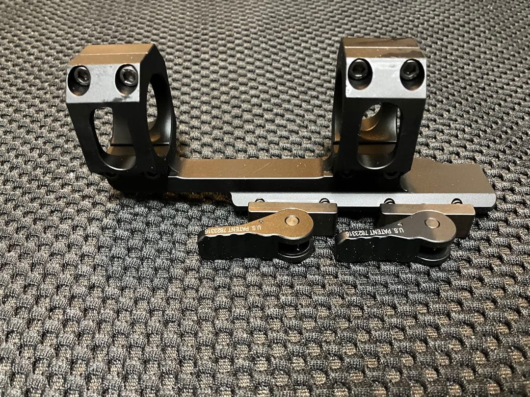 アメリカンディフェンス　マウントレール　実物