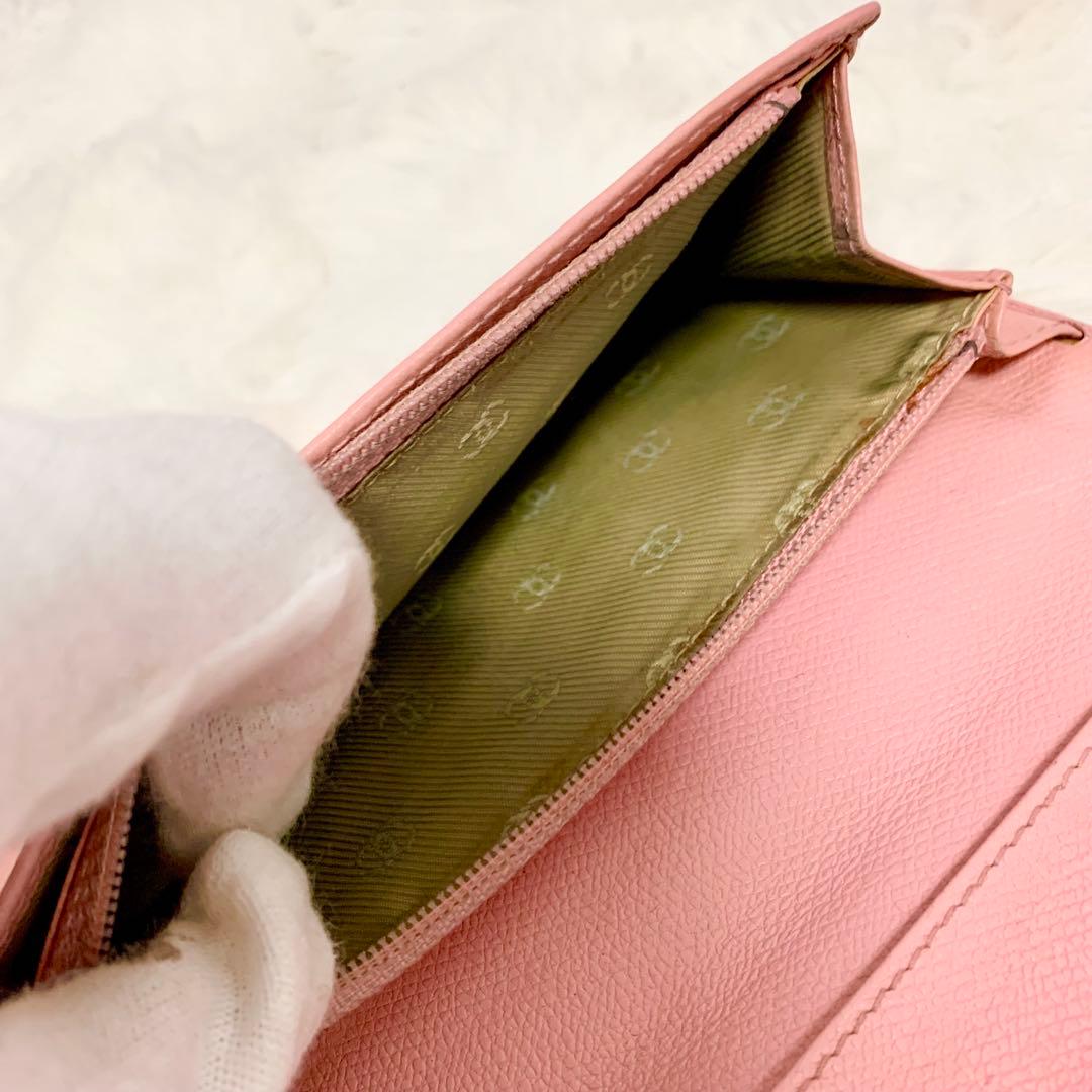 人気色！CHANEL ココボタン　ピンク　二つ折り財布　シャネル