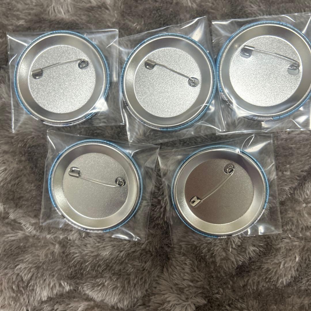 氷織羊 フラワーマルシェ 缶バッジ ブルーロック