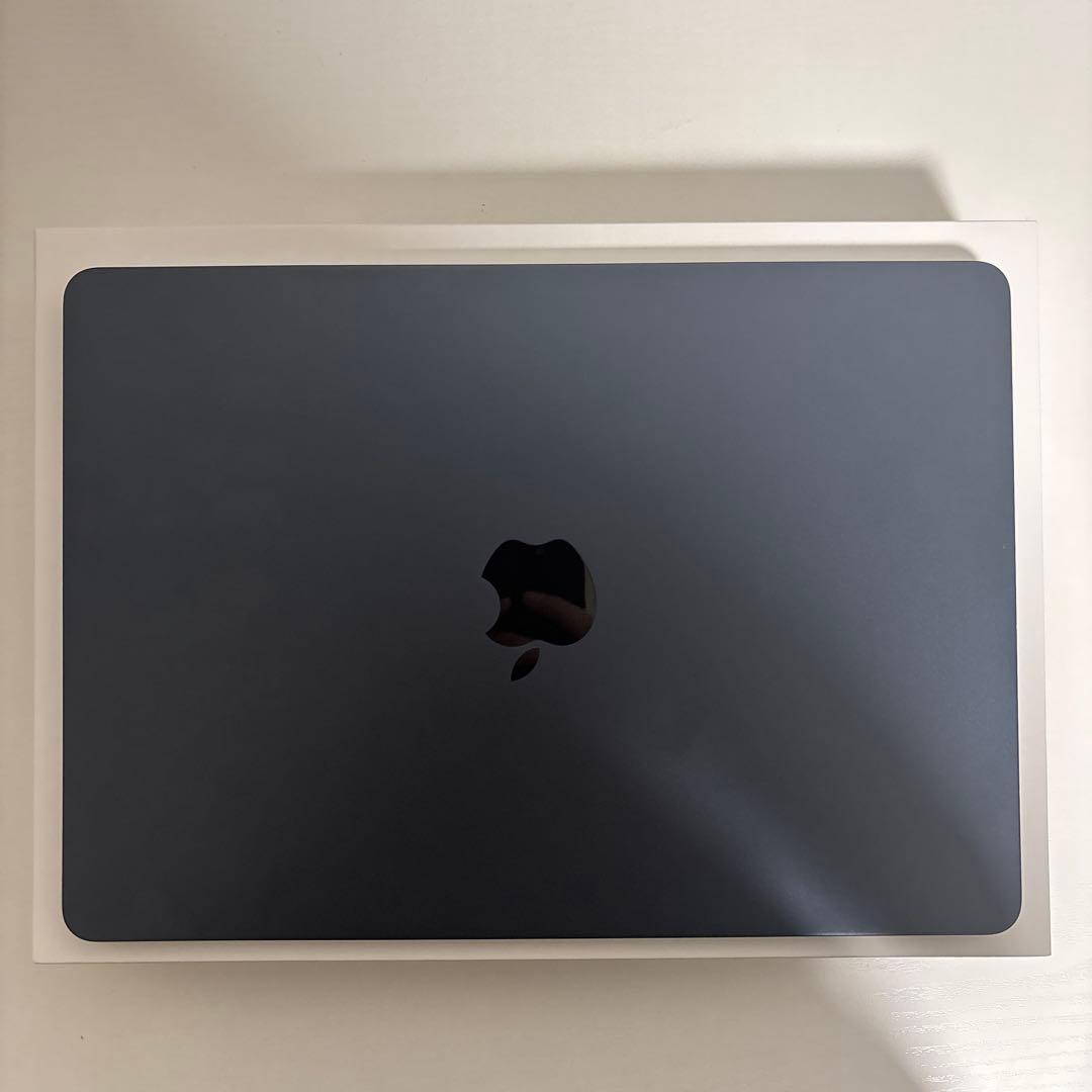 MacBook Air M2 8GBメモリ 256GBストレージ