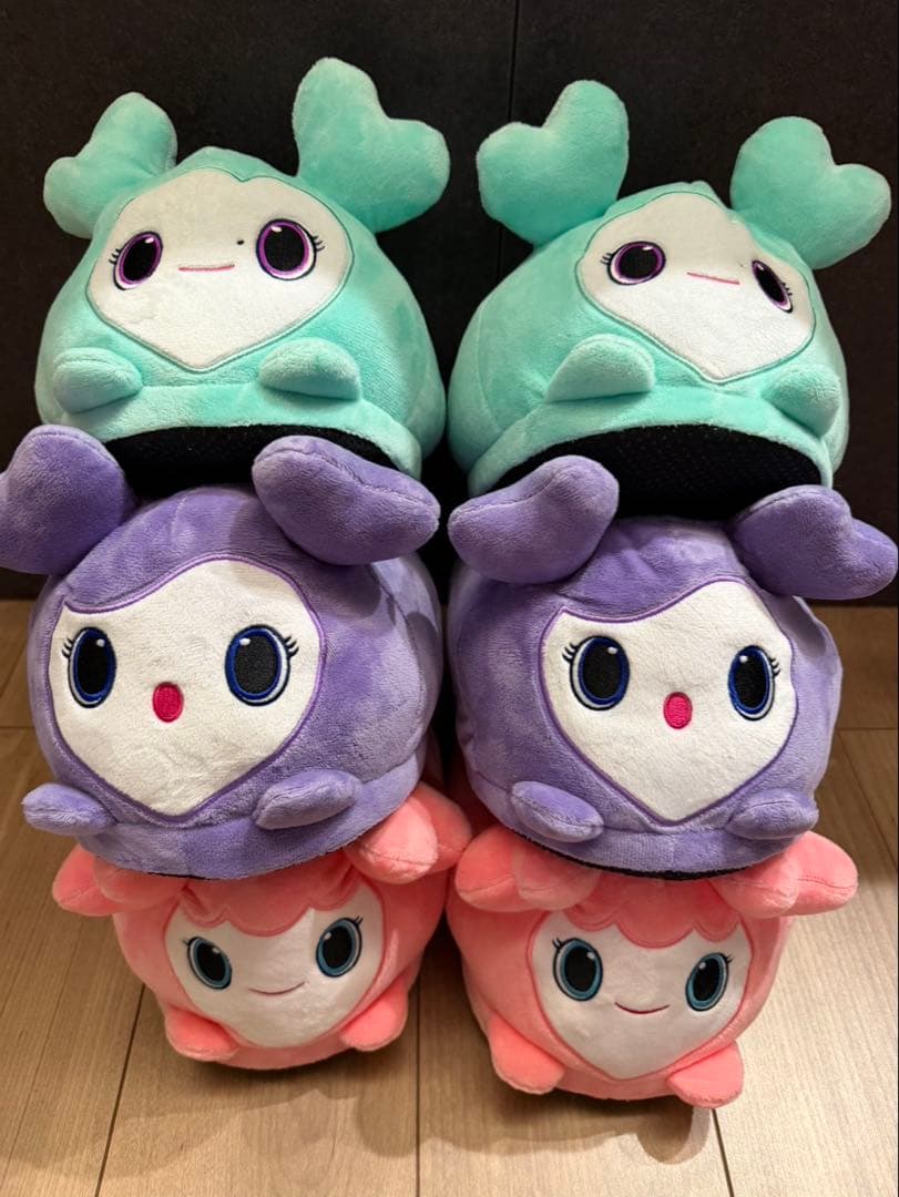 TWICE gigo コラボ　スリッパ　ミナ　モモ　サナ　ミサモ