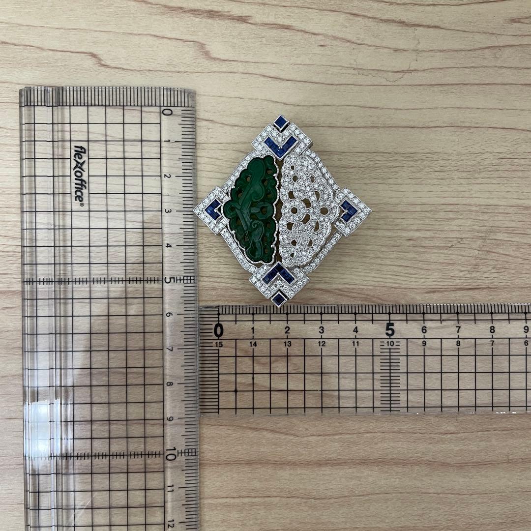 coco！Pt950素材QUEEN ヒスイとダイヤモンドのデザインブローチ