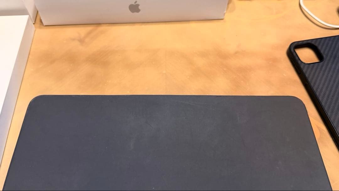 ipad pro 12.9 第6世代、Magic key board 等セット