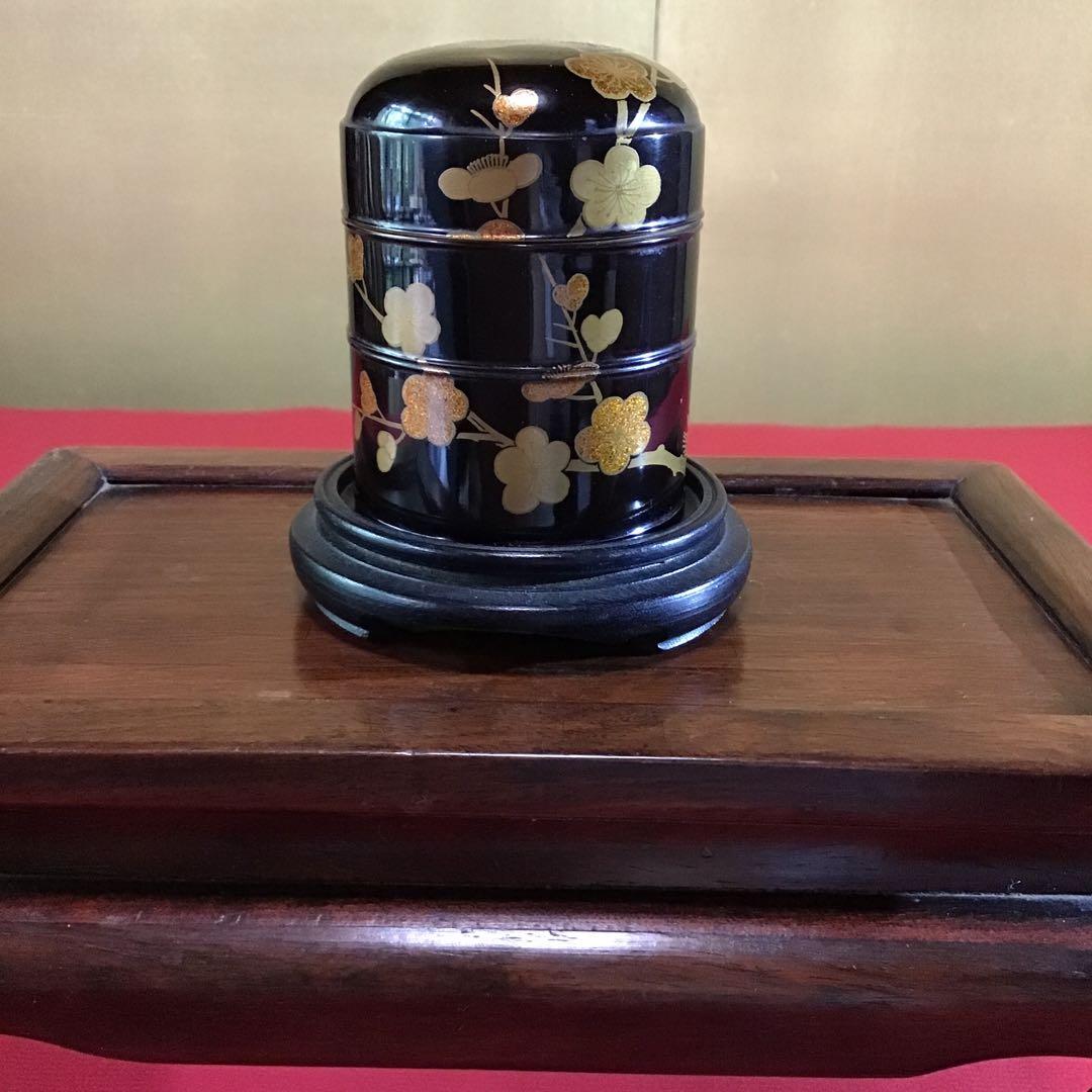 蒔絵　青松梅図　棗