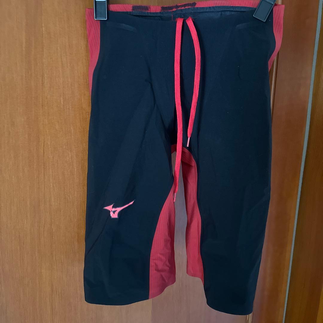 MIZUNO〜ミズノ〜競泳水着 黒と赤
