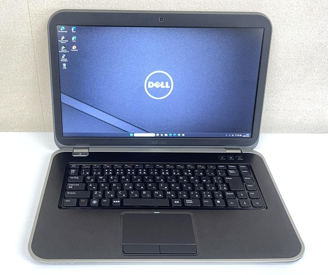 Inspiron　15.6　Core i7　8GB　SSD　Blu-ray