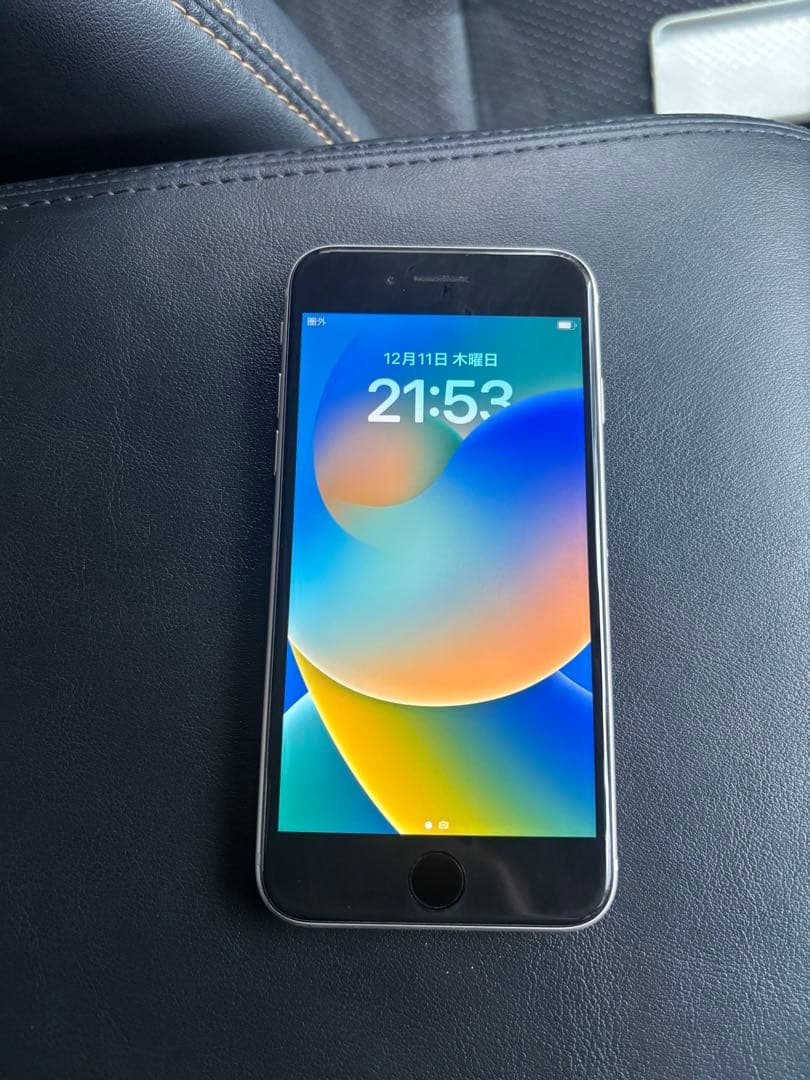 iPhoneSE 第3世代　本体　箱付き 64GB ホワイト　SIMフリー