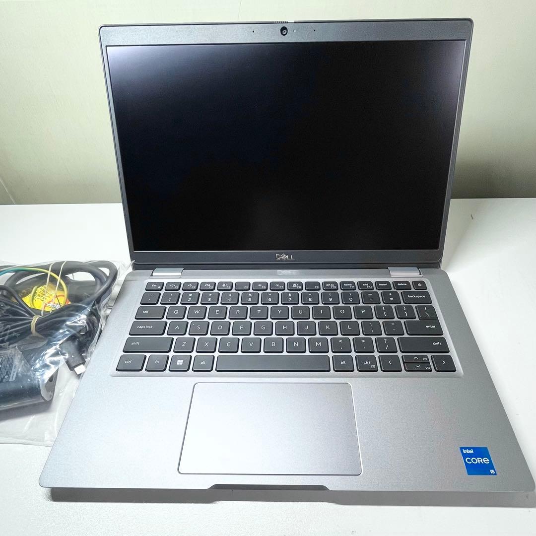 【美品】Latitude 13 5330 16GB i5 2022年 12世代